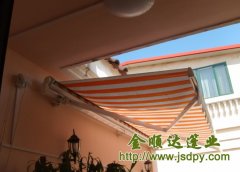 遮阳棚的寿命有限，以下几个办法可以延长使用寿命